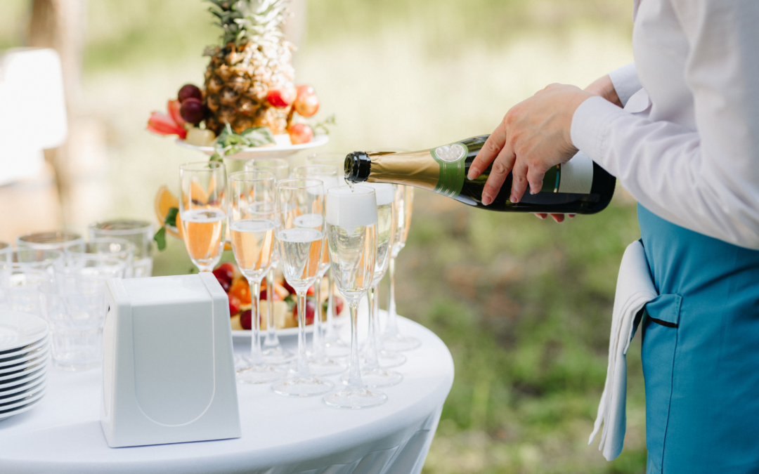 Quelle Sélection de Vins et Champagnes pour un Mariage de Prestige ?